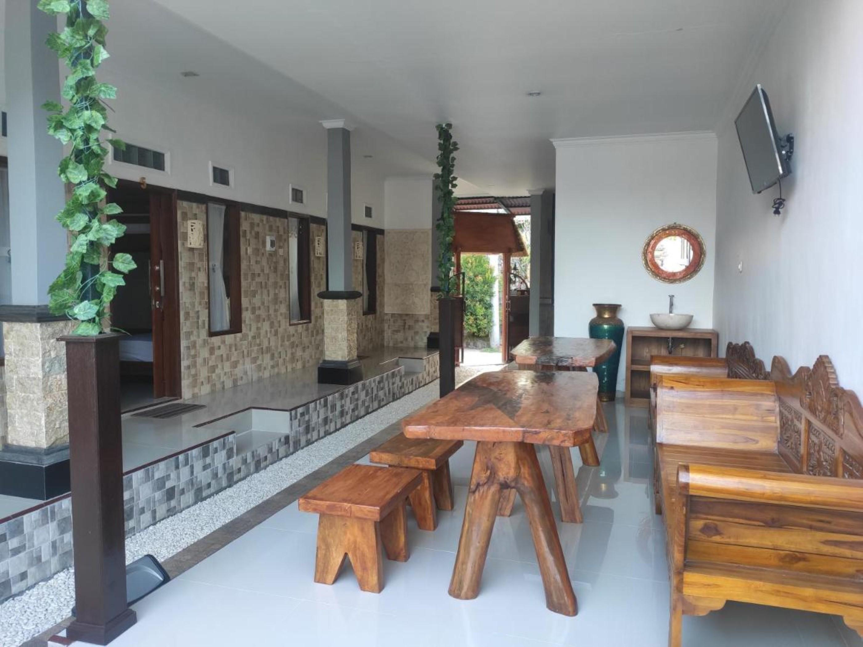 Gedhong Hostel Batununggul Exteriér fotografie